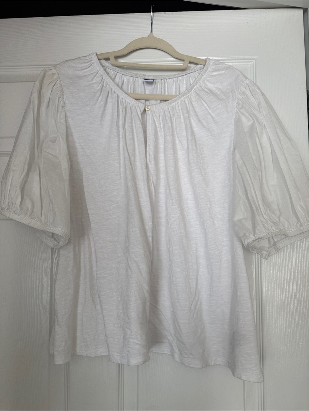 Old Navy White Puff Sleeve Peasant Top